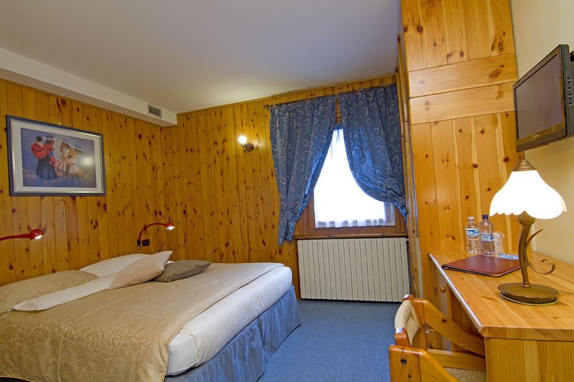 Albergo Alpenrose Livigno Eksteriør billede